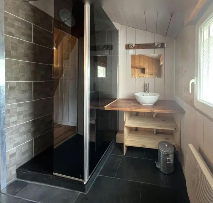 Villa Avec Piscine Proche Du Lac 拉特斯特德布赫 外观 照片